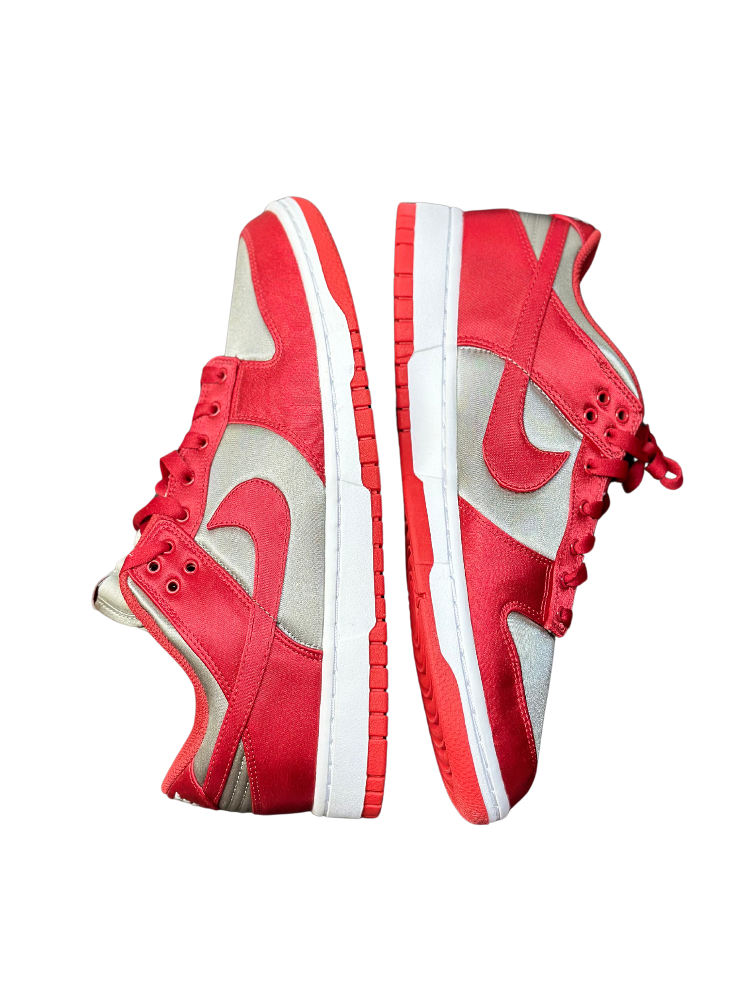 Nike Dunk Low "UNVL Satin" - SnkrsMobb
