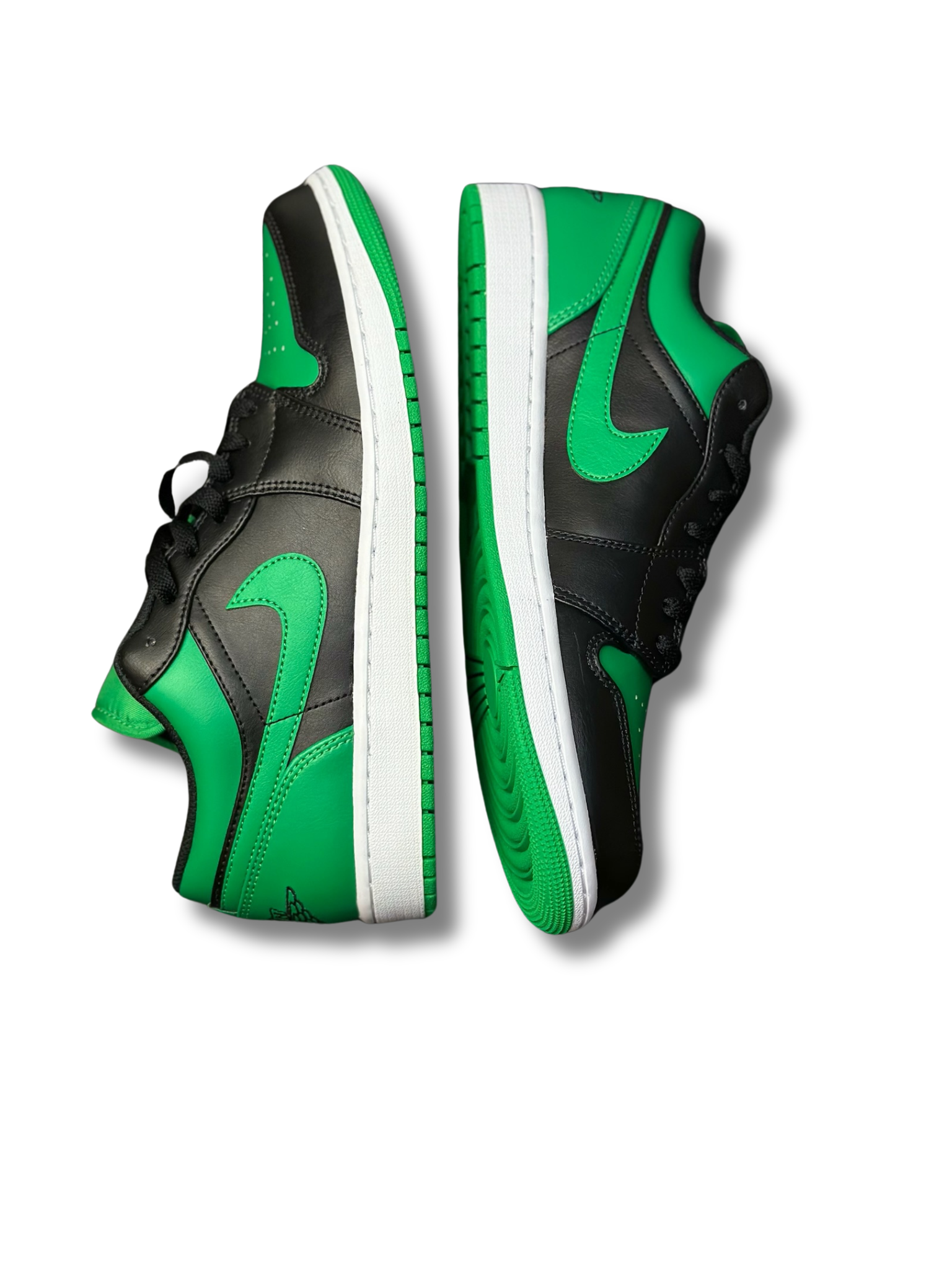 Nike Air Jordan 1 Low "Lucky Green Black" - SnkrsMobb