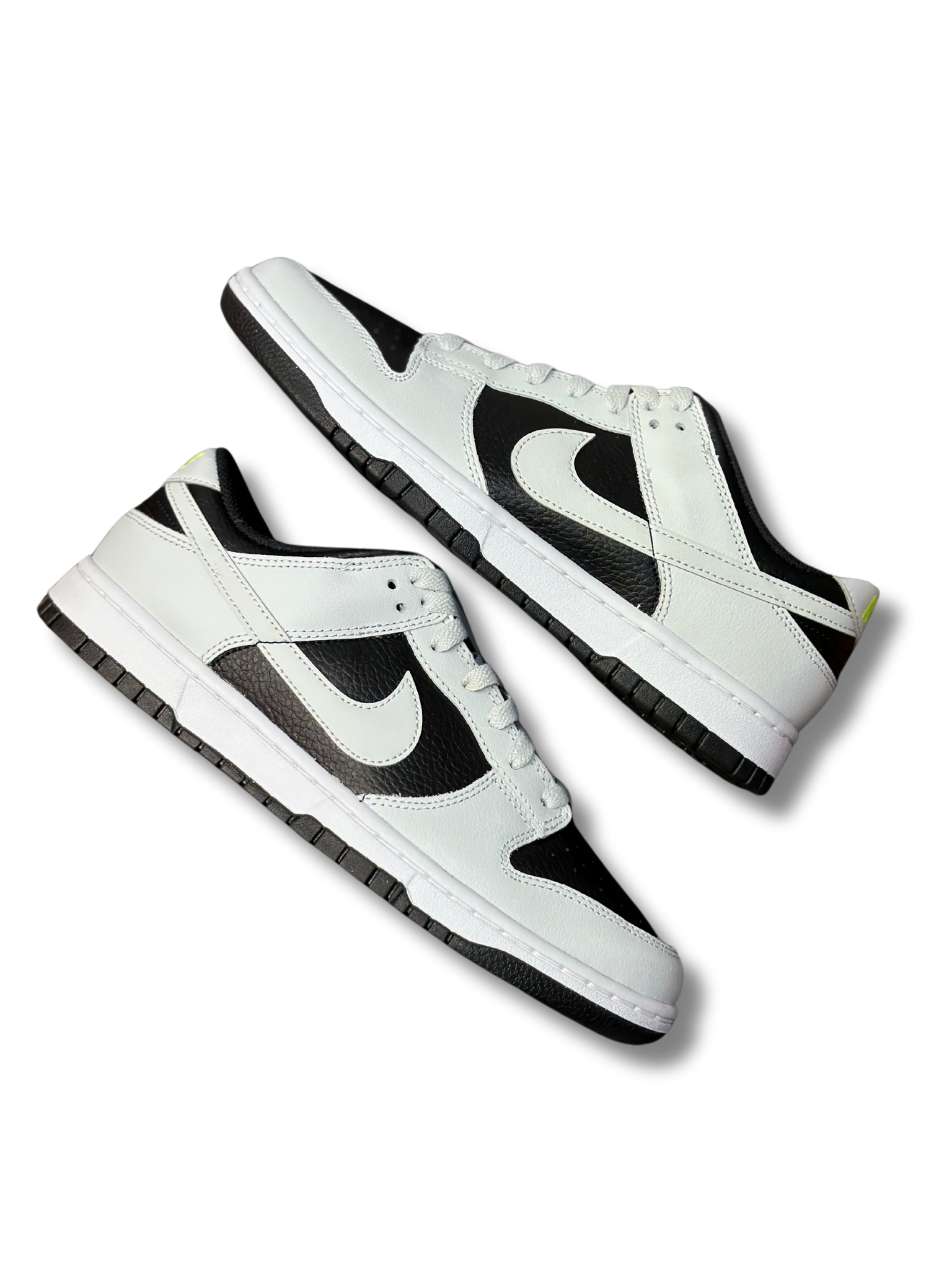 Nike Dunk Low "Reverse Panda" - SnkrsMobb