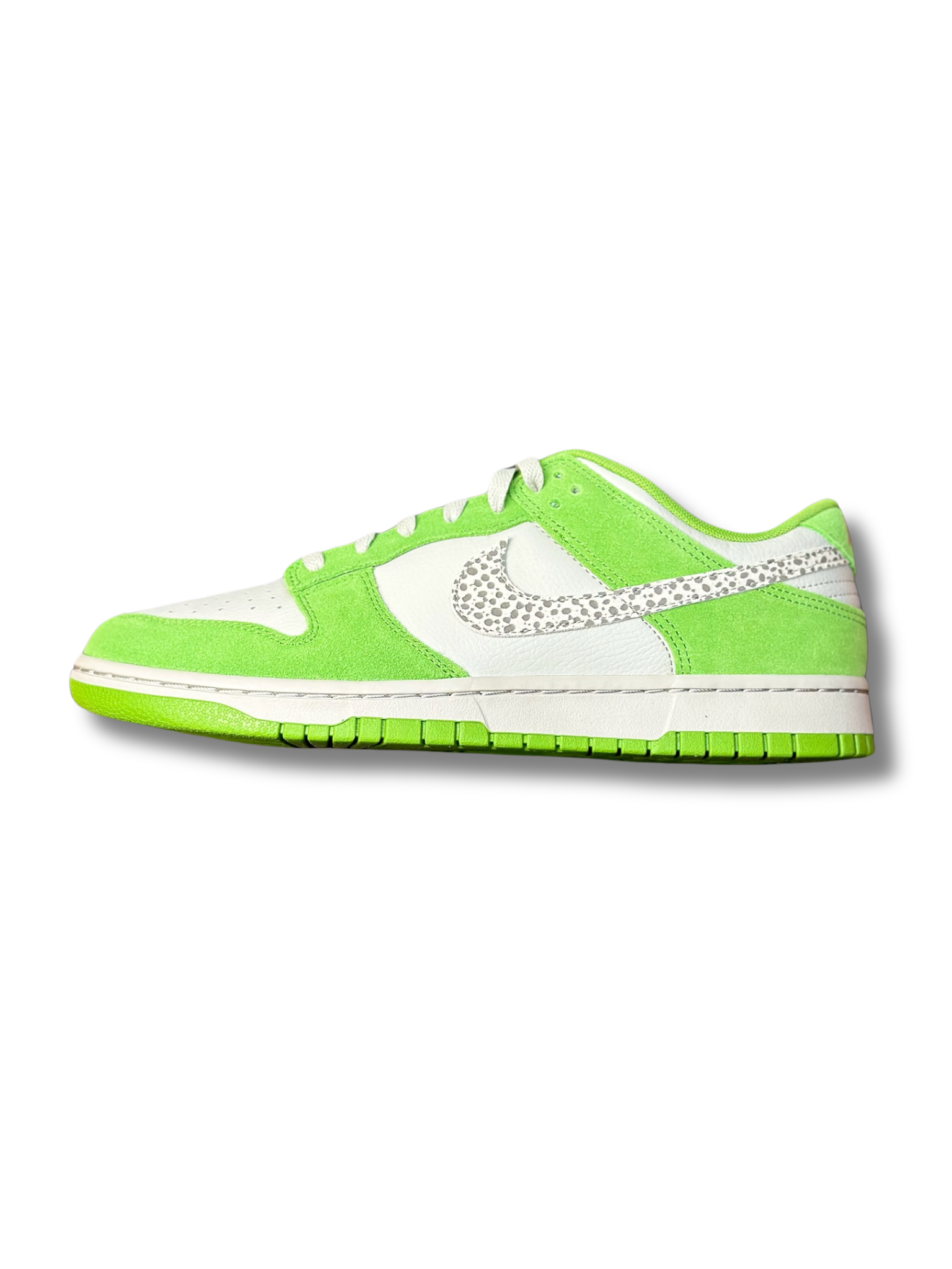 Nike Dunk Low "Safari Swoosh Chlorophyll" - SnkrsMobb