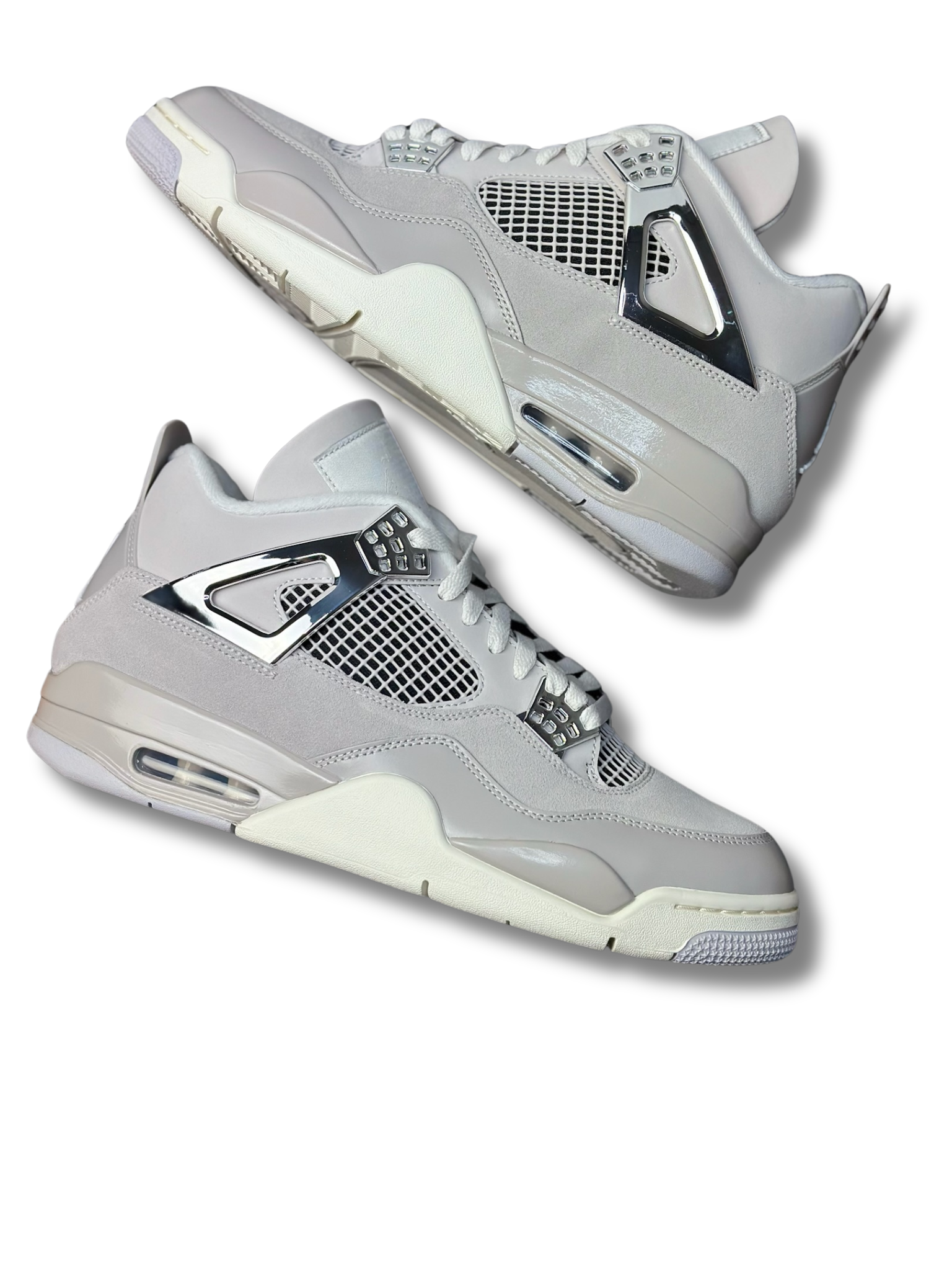 Jordan 4 Frozen Moments - SnkrsMobb